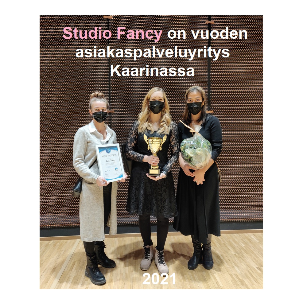 Studio Fancyn Kuvassa keskellä yrittäjä Mia Fredriksson, vierellään Studio Fancyn kosmetologit Saila ja Tri .